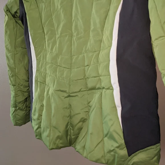 ZeroXposur green ski jacket w/removable hood - Picture 4 of 12